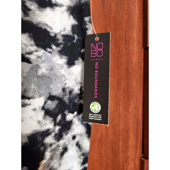 No Boundaries Women Black & White Tie Dye Flared Pants Elastic Waist Size M NWT! - Picture 6 of 7